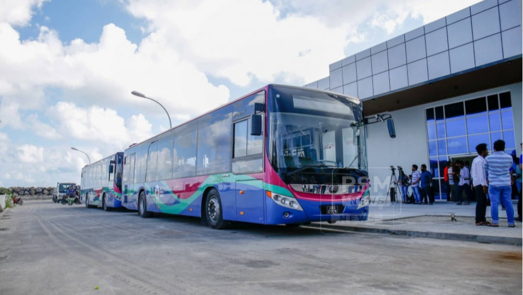 Bus terminal